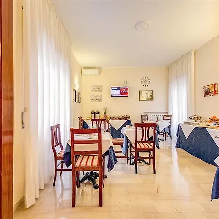 Domus Cornelia לינה וארוחת בוקר 2*